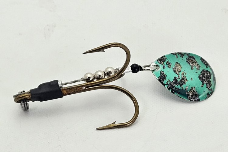NOISEMAKER Mustad 6/0 FLOWAGE MONSTER
